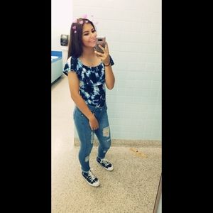 Meet your Posher, Jj